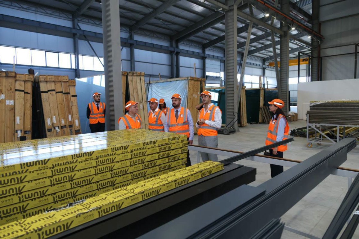 Ավելի քան 20 մլն ԱՄՆ դոլարի ներդրում, արտադրական նոր հզորություններ. նախարարն այցելել է նորաստեղծ գործարան
