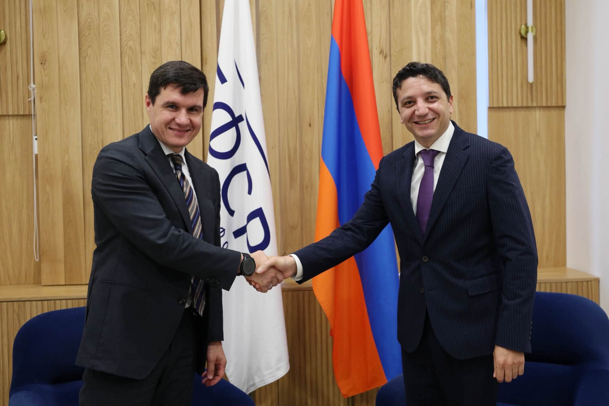 Վահե Հովհաննիսյանը ԿԶԵՀ-ի գործադիր տնօրենի հետ քննարկել  է Հյուսիս-հարավի 4-րդ տրանշի և Քաջարանի թունելի կառուցման ծրագրերին առնչվող հարցեր