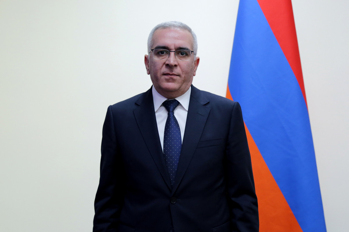 Համլետ Սահակյանն ազատվել է ՊԵԿ նախագահի տեղակալի պաշտոնից և նշանակվել ֆինանսների նախարարի տեղակալ