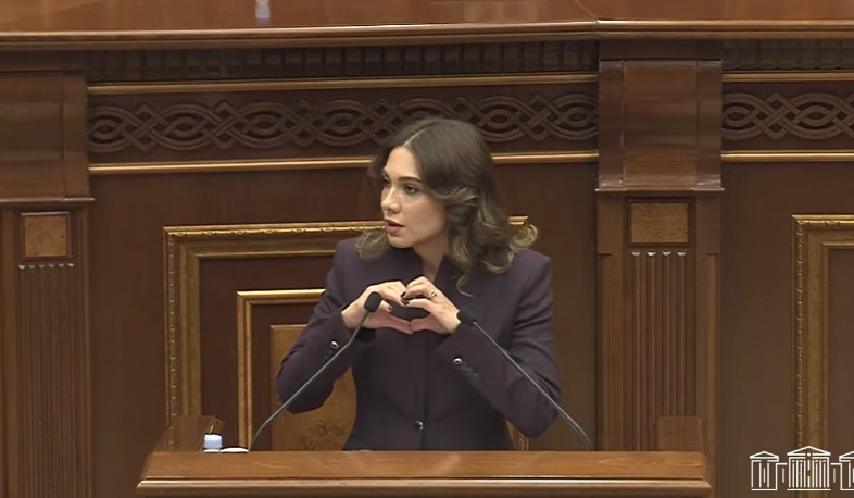 Ընդդիմությունը տեսնում է միայն այն, ինչը այլևս տեքստում չկա. Գալյանը՝ Կառավարության անդամի երդման տեքստի մասին