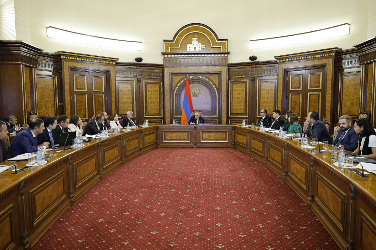 Վարչապետի գլխավորությամբ քննարկվել է 2027 թ. պետբյուջեի նախագիծը