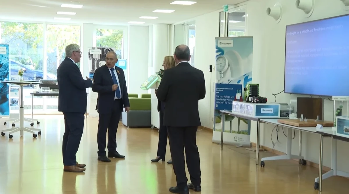 Նիկոլ Փաշինյանն այցելել է Ֆրաունհոֆերի ջրածնի կիրառական կենտրոն