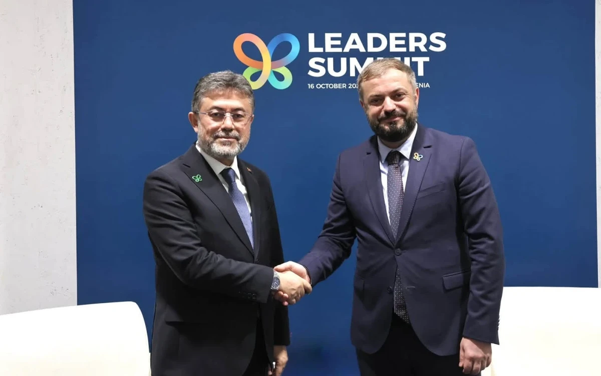 Իբրահիմ Յումաքլըի հետ քննարկել ենք Հայաստանի և Թուրքիայի միջև ուղիղ առևտրի հաստատման արդյունքում բացվող հնարավորությունները. Պապոյան