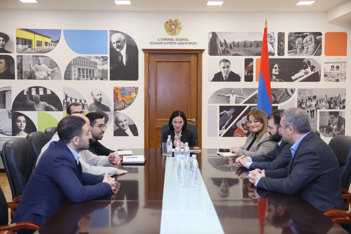 ԿԳՄՍ նախարար Ժաննա Անդրեասյանը հանդիպել է գիտնականների հետ