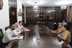 Շիրակի մարզպետը և Ֆրանսիայի դեսպանատան կրթամշակութային հարցերով ներկայացուցիչը քննարկել են ֆրանկոֆոնիայի զարգացումն ու տարածումը
