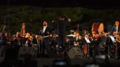 25 illik fasilədən sonra Ermənistan Milli Filarmoniya Orkestri İranda, Persepolisin qədim divarları altında konsert verib