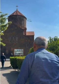 Ներքին Չարբախի Սուրբ Խաչ եկեղեցում վարչապետը ներկա է եղել պատարագին