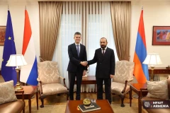 Niderland xarici işlər nazirinin Ermənistana səfəri başlayıb