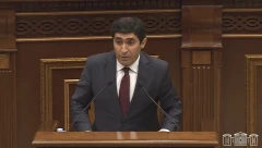 Էդգար Առաքելյանը երդմամբ ստանձնեց ԱԺ պատգամավորի մանդատը