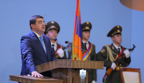Արայիկ Հարությունյանը ստանձնեց Արցախի նախագահի պաշտոնը