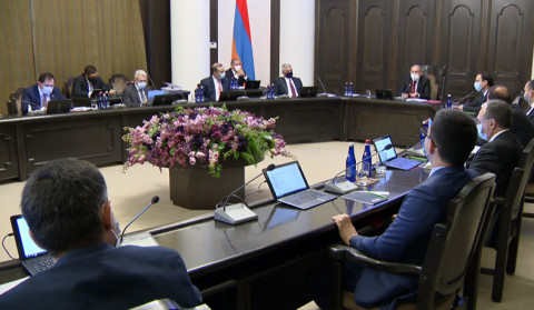 11 are waiting for medical help 4 of which are of medium severity, 7 are light.  Torosyan