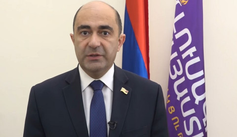 Էդմոն Մարուքյանը համախմբման և թիկունքն ուժեղ պահելու կոչ է արել