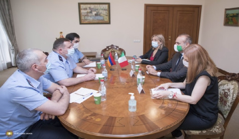 ՀՀ քննչական կոմիտեի նախագահն ընդունել է Հայաստանում Իտալիայի դեսպանին