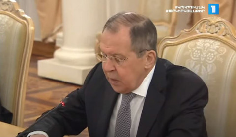 Пока что договоренность, достигнутая 10 октября в трехстороннем формате, соблюдается не в полной мере. Лавров