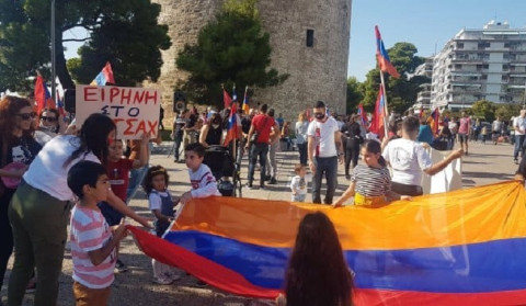 70 армян, проживающих в Греции, изъявили желание отправиться в Арцах