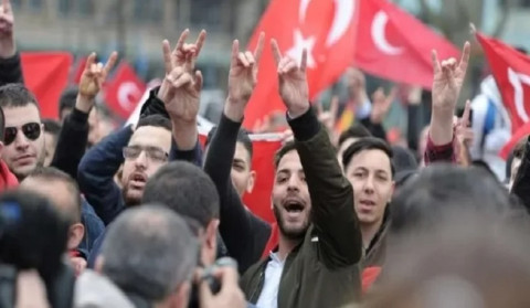 The activity of the Turkish "Gray Wolves" was officially banned in France