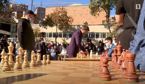 Checkmate to terror. GM Levon Aronian played chess with the children of Artsakh for the Victory