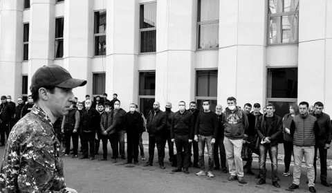 A few days ago, the volunteer detachment "Yerevan" went to defend the Homeland. Yerevan municipality