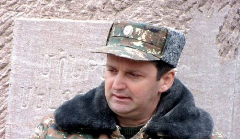 Араик Арутюнян поздравил героя Арцаха Джалала Арутюняна с днем рождения