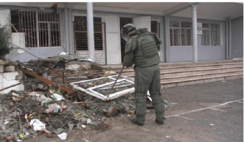 Russian peacekeepers continue demining in Stepanakert social facilities