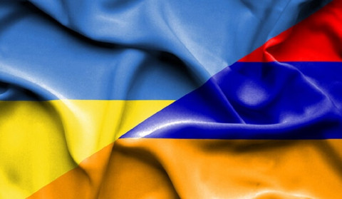Украинский ученый подтвердил сходства армянских и украинских национальных орнаментов
