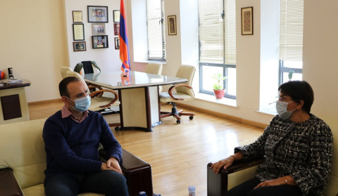 Զարեհ Սինանյանը հանդիպել է ՀԲԸՄ Ֆրանսիայի և Եվրոպայի նախագահի հետ