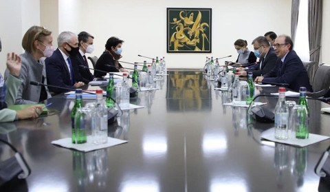 Արա Այվազյանը հանդիպել է ՄԱԿ-ի մշտական համակարգող Շոմբի Շարփի և Հայաստանում ՄԱԿ-ի մասնագիտացված գործակալությունների ղեկավարների հետ