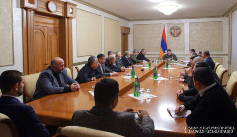 Արայիկ Հարությունյանն ընդլայնված խորհրդակցություն է անցկացրել ԱՀ 2021-ի պետբյուջեի նախագծի թեմայով