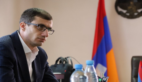 Месроп Аракелян встретился с должностными лицами из Армении и Арцаха
