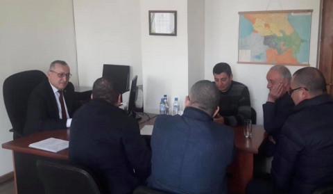 Օրենսդրական կարգավորման անհրաժեշտություն ունեցող հարցերը կլուծվեն փետրվարին. ԱՀ ԱԺ նախագահն այցելել է ՀՀ-ում Արցախի կառավարության օպերատիվ շտաբ