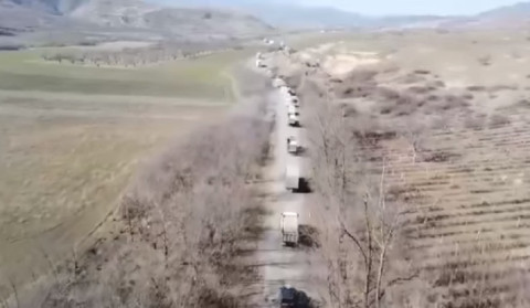 Азербайджанцы жалуются на миротворцев за запрет ездить по Арцаху со своим флагом