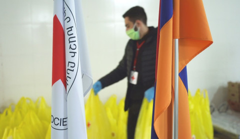 Քովիդ-19-ի ազդեցությունը տարեցների վրա. Հայկական Կարմիր խաչն ամփոփում է արձագանքի մեկ տարին