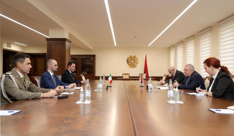 Vaqarşak Harutyunyan İtaliyanın Ermənistandakı səfirliyinin müvəqqəti işlər vəkili ilə görüşdü