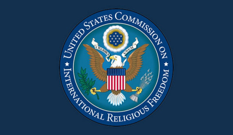 USCIRF: Azərbaycanda hakimiyyət insanları dini fəaliyyətinə görə həbs etməyə davam edib