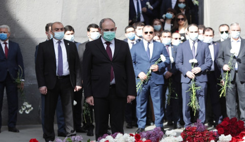 ՀՀ բարձրագույն ղեկավարությունը հարգանքի տուրք մատուցեց Հայոց ցեղասպանության զոհերի հիշատակին