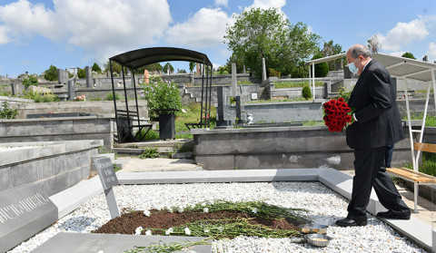 President Armen Sarkissian pays tribute to memory of Arkady Ter-Tadevosyan