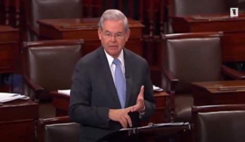 Azərbaycan Ermənistanın ərazi bötüvlüyünü hörmət etməlidir: Senator Bob Menendes