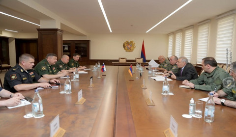 Վաղարշակ Հարությունյանն ընդունել է ՌԴ ԶՈՒ ԳՇ պետի տեղակալ Սերգեյ Իստրակովին