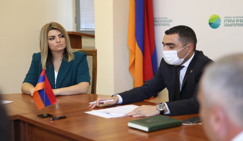 Ռոմանոս Պետրոսյանը ՇՄ նախարարության աշխատակազմին է ներկայացրել նախարարի նորանշանակ տեղակալին