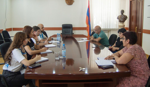 Քննարկվել են Արցախից տեղահանված և Տավուշի մարզում հյուրընկալված ընտանիքների խնդիրներն ու ներկա իրավիճակը