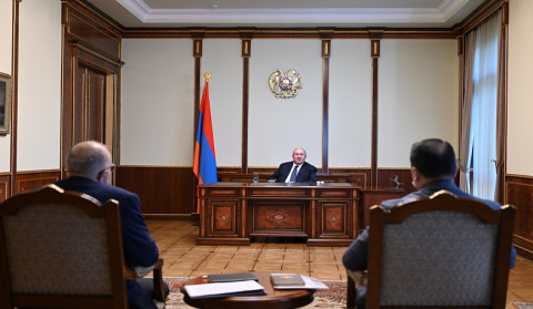 Արմեն Սարգսյանը «Հայաստան» հիմնադրամի գործադիր տնօրենի հետ քննարկել է Արցախում և Սյունիքի մարզում ծրագրերի ընթացքը