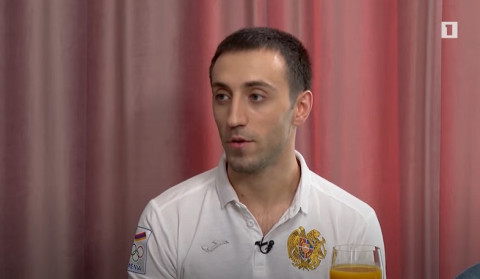 Չքաղաքականացնե՜լ. Արթուր Դավթյանի տանը