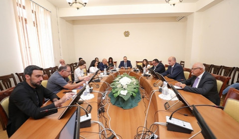 ԱԺ պետական-իրավական հարցերի մշտական hանձնաժողովը քննարկեց ԿԸՀ գործունեության մասին հաղորդումը