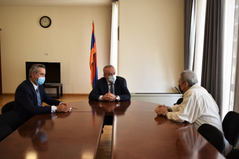Միջազգային ճանաչում ունեցող արվեստագետներին պետական մշակութային քաղաքականությանը մասնակից դարձնելը նախարարության առաջնահերթություններից է. Վահրամ Դումանյան