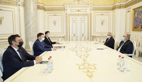 Վարչապետը և Եվրասիական զարգացման բանկի վարչության նախագահը քննարկել են համագործակցության զարգացման հարցեր
