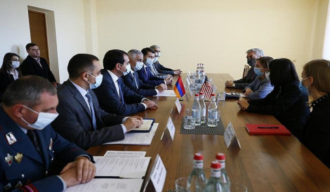 Մհեր Գրիգորյանը և Լին Թրեյսին քննարկել են Շիրակի մարզում ստեղծվելիք պարեկային ծառայության ստորաբաժանման կայացմանն ուղղված հարցեր