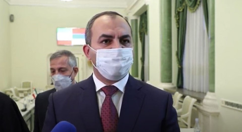 Sərhəd təhlükəsizliyi ilə bağlı yeni çağırışlar ortaya çıxıb: Artur Davtyan