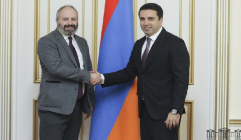 Ալեն Սիմոնյանը և Շահեն Թանաշյանը քննարկել են Հայաստան-Սփյուռք հարաբերությունների ամրապնդմանն ուղղված հարցեր
