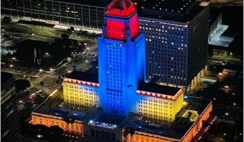 Los Angeles City Hall lights up in Armenian flag colors