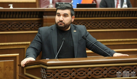 Փարաքարում տեղի ունեցողն աբսուրդի թատրոն է. Վահագն Ալեքսանյան